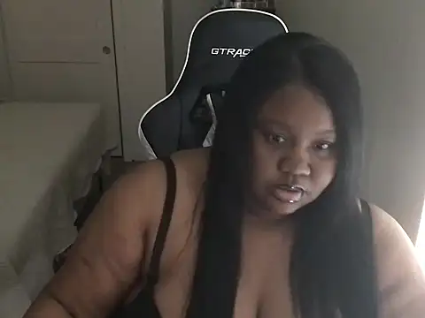 Snapshot of explosivekitty69 chatting on October 9, 10:30 pm explosivekitty69 online show from October 9, 10:30 pm