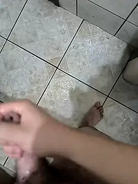 Snapshot of Lucadelas3453 chatting on December 3, 11:44 am Lucadelas3453 online show from December 3, 11:44 am