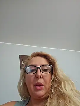 MariaRichi  online show from March 15, 10:57 am