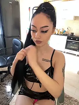 Snapshot of Gya_Rue chatting on March 18, 9:52 am Gya Rue online show from March 18, 9:52 am