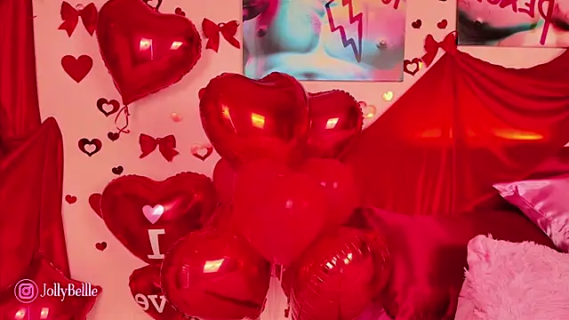 Snapshot of jolly_bellle chatting on February 14, 2:07 am jolly bellle online show from February 14, 2:07 am