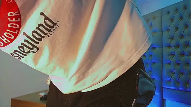 HannibalLester online show from February 11, 2:35 am