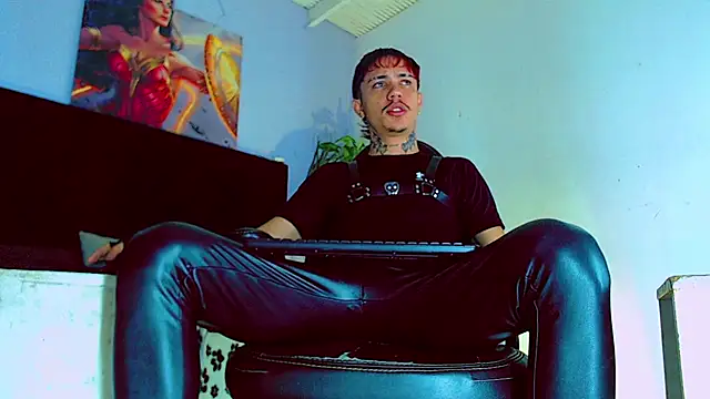 HannibalLester online show from October 29, 4:59 am