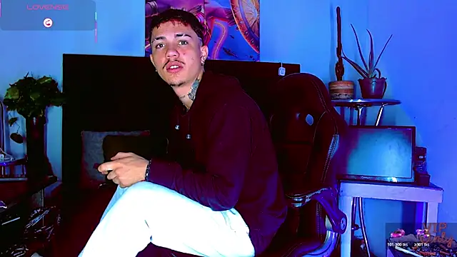 HannibalLester online show from February 5, 5:23 am