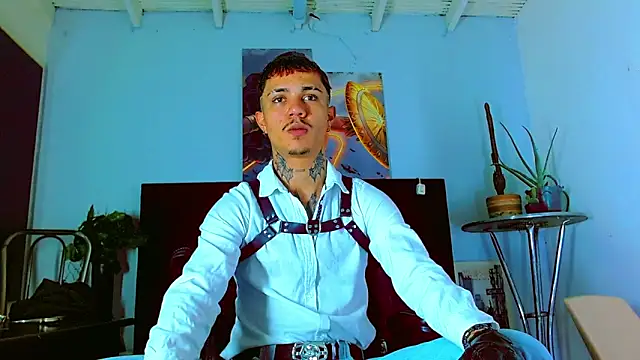 HannibalLester online show from February 7, 5:44 am