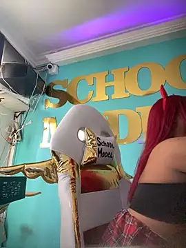 Emili Roux online show from October 11, 6:39 pm