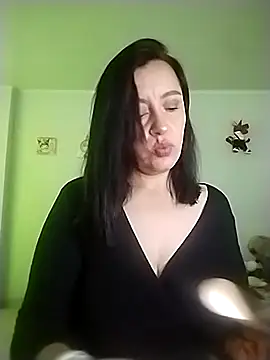 hailey85 online show from November 16, 9:31 pm