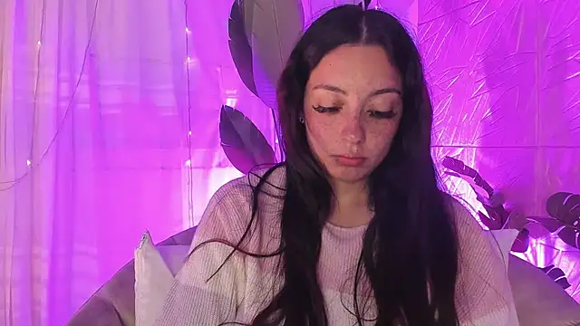 sadashi moon  online show from February 12, 7:13 am