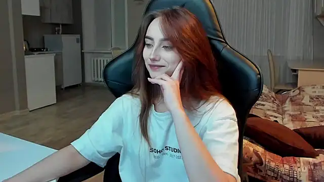 SilverDream online show from February 3, 9:18 pm