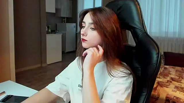 SilverDream online show from February 11, 4:44 am