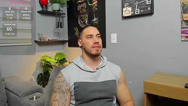 Snapshot of Giorgio-Leone chatting on September 26, 1:53 am Giorgio-Leone online show from September 26, 1:53 am