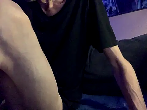 Snapshot of Bula94193 chatting on January 5, 7:39 pm Bula94193 online show from January 5, 7:39 pm