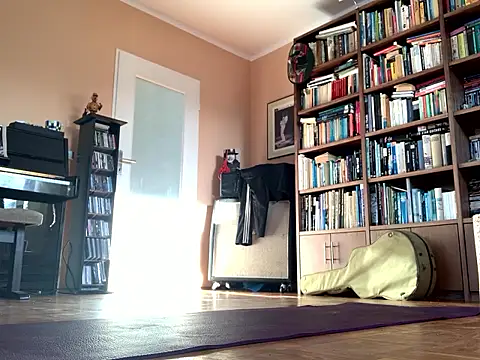 Snapshot of Bula94193 chatting on January 11, 10:53 am Bula94193 online show from January 11, 10:53 am