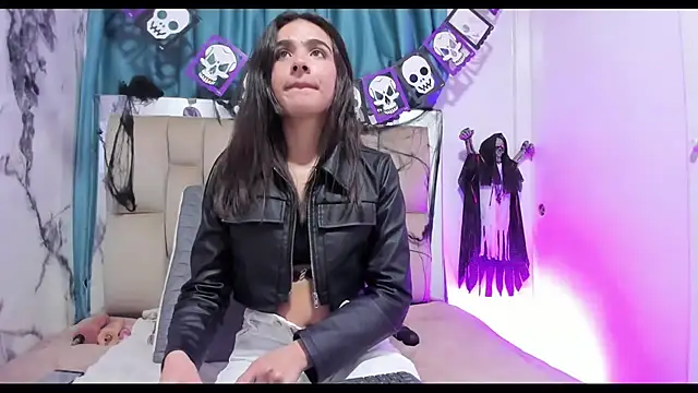 dafne queenn online show from October 11, 12:26 pm