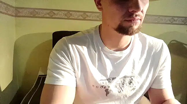 Regularfucker28 online show from December 8, 9:19 pm