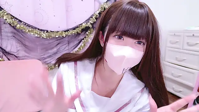 Yurie  online show from November 2, 1:13 pm