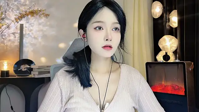 xiaodaibabyy online show from February 23, 1:10 pm