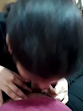 Snapshot of InLero chatting on February 19, 8:33 am InLero online show from February 19, 8:33 am