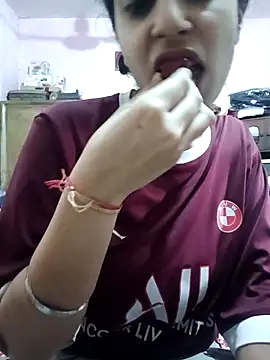 Snapshot of InLero chatting on February 25, 8:47 am InLero online show from February 25, 8:47 am