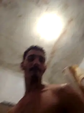 Snapshot of jose5320_20 chatting on November 26, 12:22 am jose5320 20 online show from November 26, 12:22 am