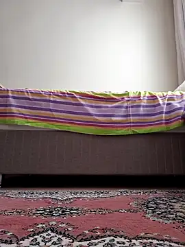 nyraminyon online show from September 12, 7:19 am