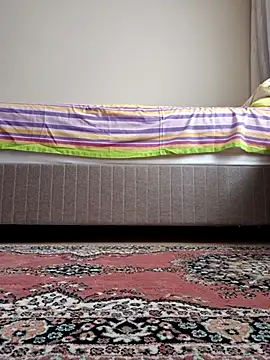 nyraminyon online show from September 28, 8:31 am