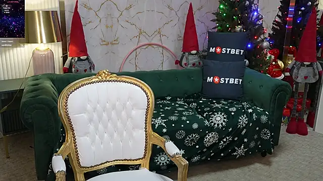 Julia  Star  online show from December 23, 8:33 am