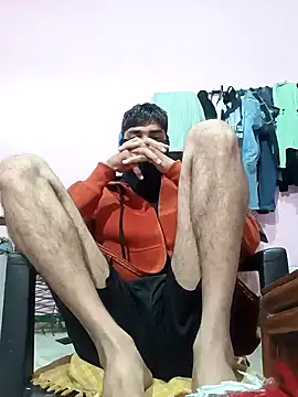 Snapshot of Piyush_2024 chatting on December 31, 10:48 am Piyush 2024 online show from December 31, 10:48 am