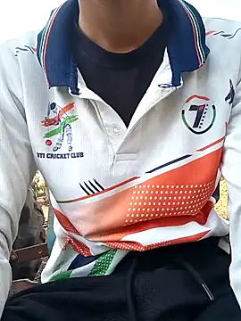 Snapshot of Piyush_2024 chatting on January 26, 9:51 am Piyush 2024 online show from January 26, 9:51 am