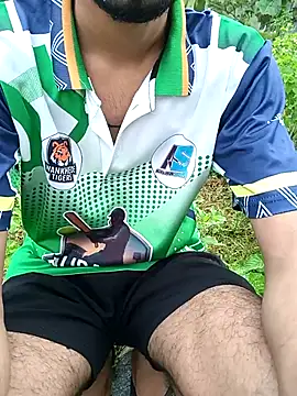 Snapshot of Piyush_2024 chatting on September 23, 1:30 am Piyush 2024 online show from September 23, 1:30 am