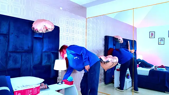 Derieri D online show from February 19, 3:24 am