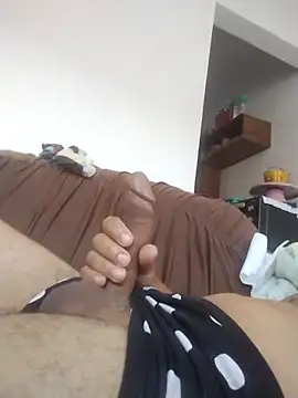 Snapshot of Malubrotudo chatting on February 27, 9:32 am Malubrotudo online show from February 27, 9:32 am