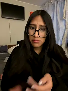 Snapshot of AleFantasy0001 chatting on October 29, 4:15 am AleFantasy0001 online show from October 29, 4:15 am