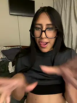 Snapshot of AleFantasy0001 chatting on November 20, 3:39 am AleFantasy0001 online show from November 20, 3:39 am