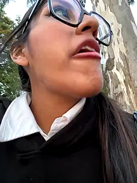 Snapshot of AleFantasy0001 chatting on November 29, 11:19 pm AleFantasy0001 online show from November 29, 11:19 pm