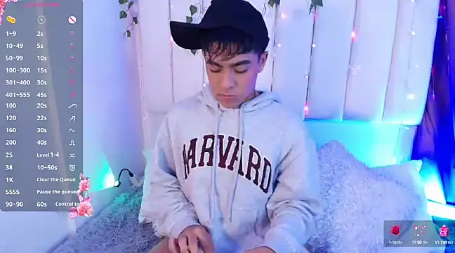 Snapshot of kiing_azahell chatting on January 11, 3:23 am kiing azahell online show from January 11, 3:23 am