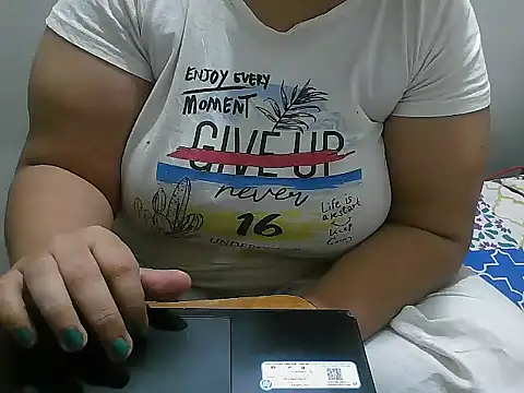 Queen of boobs01 online show from January 15, 4:54 pm