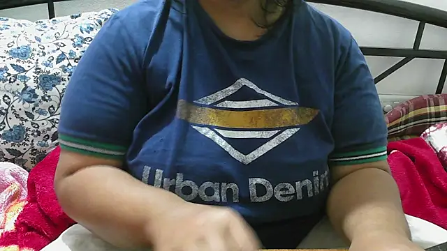 Queen of boobs01 online show from December 1, 11:04 am