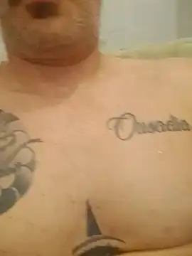 Snapshot of rolesexy chatting on November 4, 12:21 am rolesexy online show from November 4, 12:21 am