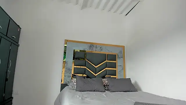 MattDevon online show from October 3, 5:10 pm