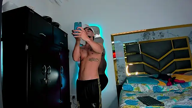 MattDevon online show from November 4, 8:41 pm