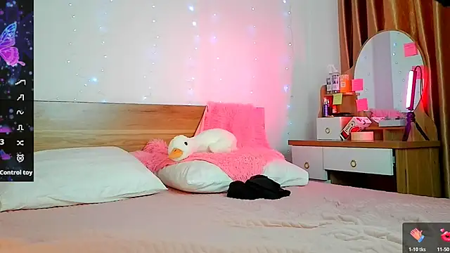 Snapshot of Taiyu_Yoshiwara chatting on October 23, 5:18 am Taiyu Yoshiwara online show from October 23, 5:18 am