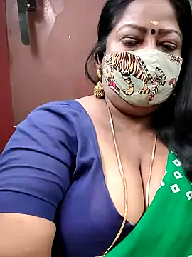 Snapshot of maniisha chatting on December 8, 1:13 am maniisha online show from December 8, 1:13 am