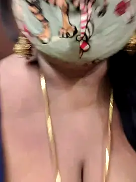 Snapshot of maniisha chatting on December 19, 7:18 pm maniisha online show from December 19, 7:18 pm