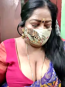Snapshot of maniisha chatting on December 21, 1:26 am maniisha online show from December 21, 1:26 am