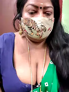 Snapshot of maniisha chatting on December 22, 2:39 am maniisha online show from December 22, 2:39 am