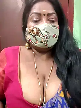 Snapshot of maniisha chatting on December 25, 11:54 am maniisha online show from December 25, 11:54 am