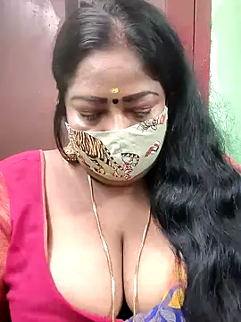 Snapshot of maniisha chatting on December 26, 1:18 am maniisha online show from December 26, 1:18 am