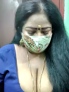Snapshot of maniisha chatting on December 29, 10:34 am maniisha online show from December 29, 10:34 am