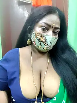 Snapshot of maniisha chatting on December 29, 1:38 pm maniisha online show from December 29, 1:38 pm